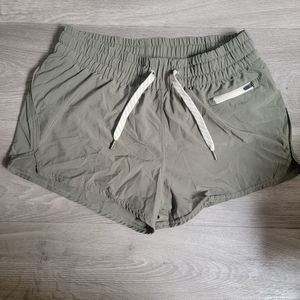 Viori Sage Green Shorts Clementine 2.0 Hybrid Anti Odor Mesh Liner XS Quick Dry